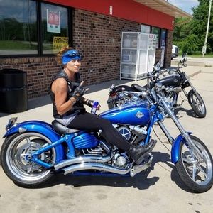 Meet your Posher, Darcy